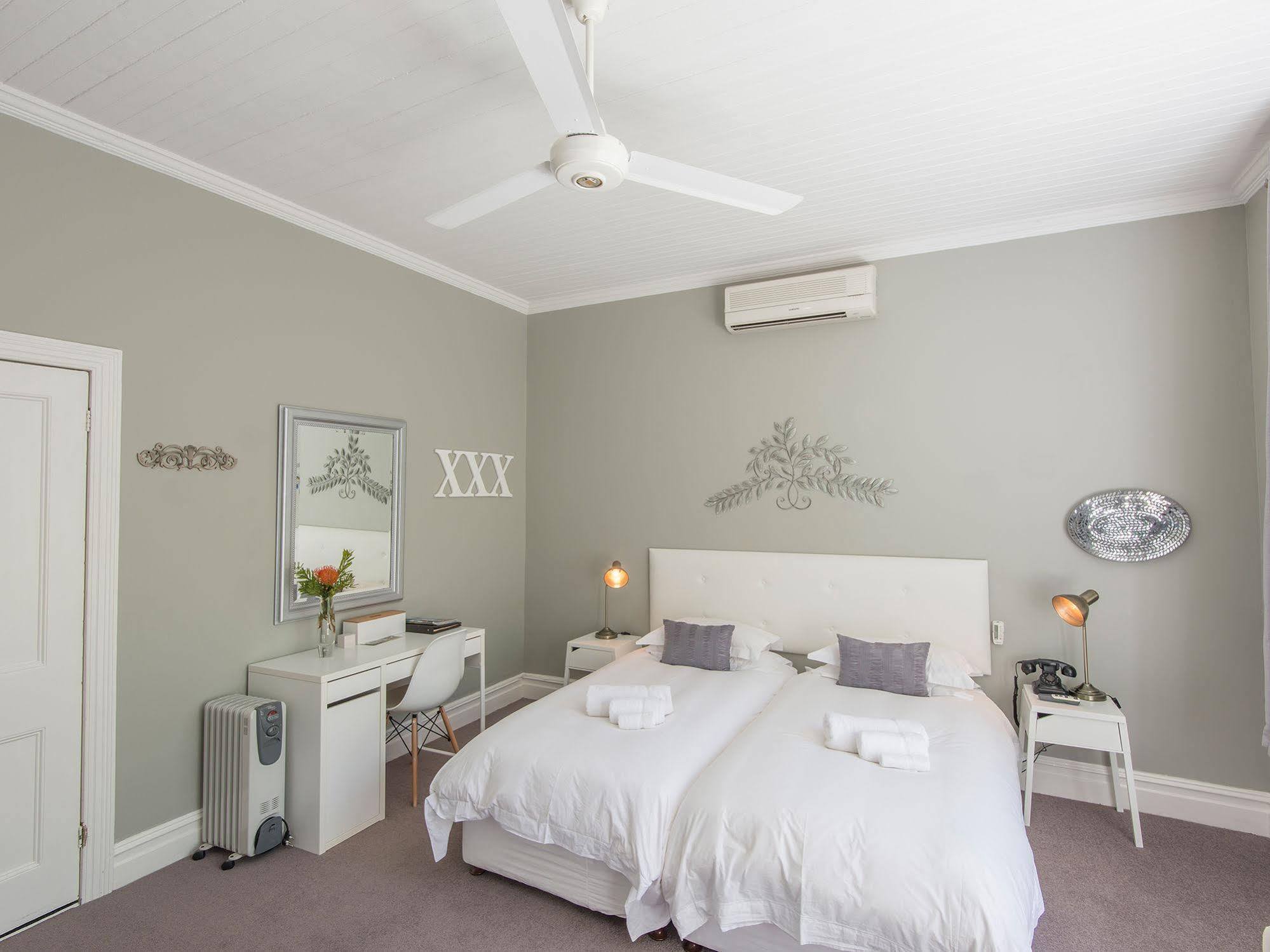 Summerwood Guest House Stellenbosch Ngoại thất bức ảnh