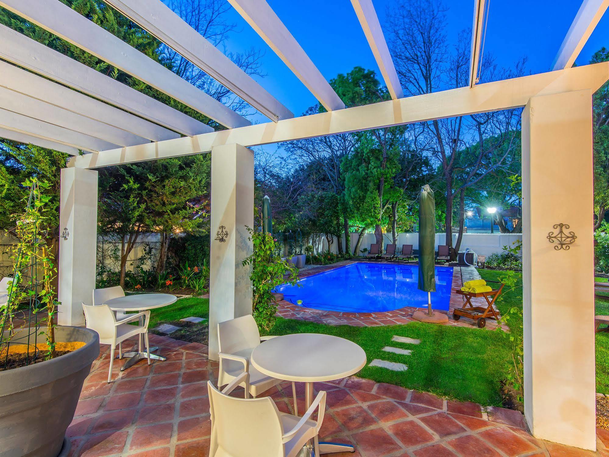 Summerwood Guest House Stellenbosch Ngoại thất bức ảnh